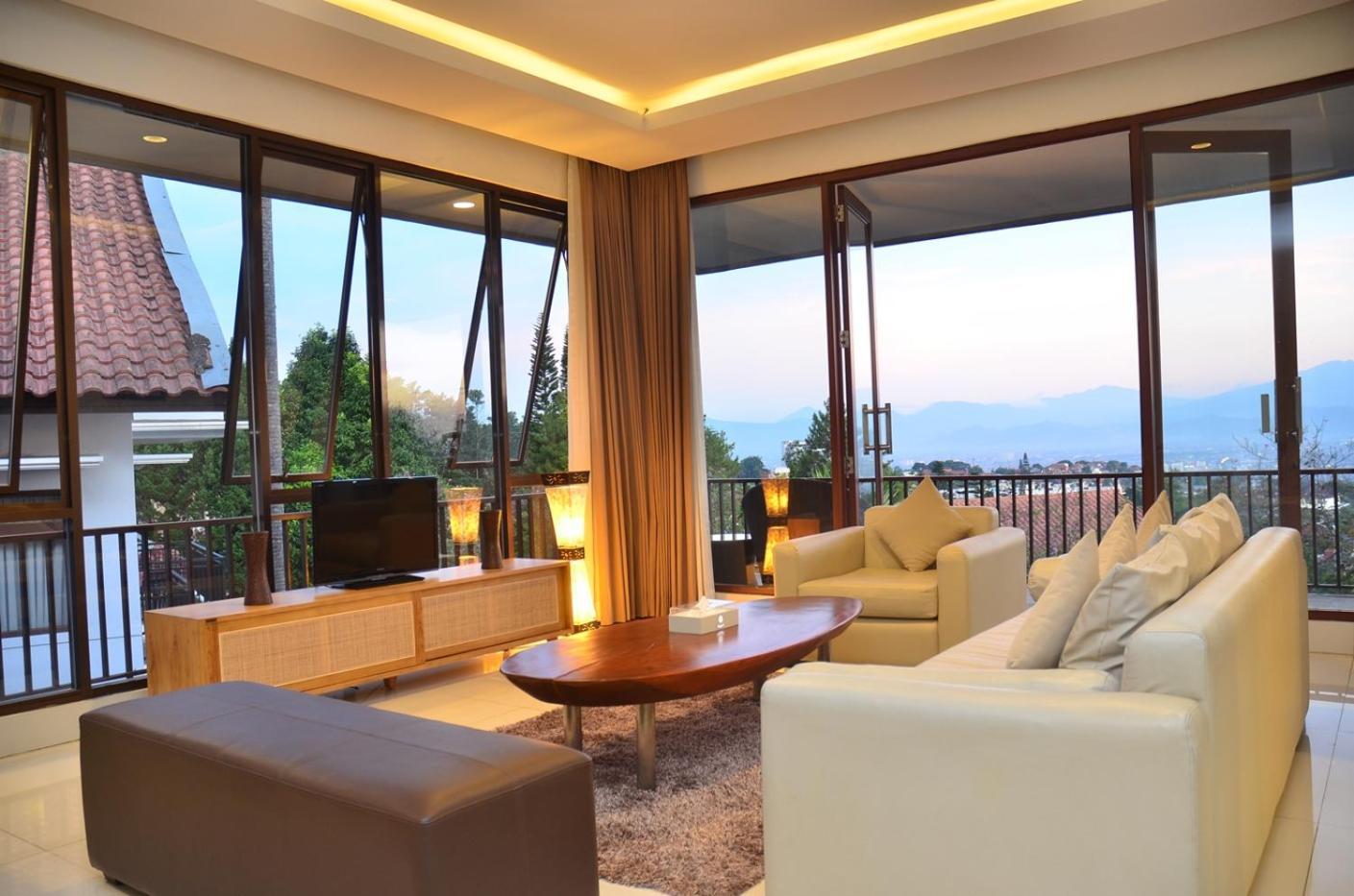 Oyama City View Villa 4 Bedrooms With A Private Swimming Pool Bandung Luaran gambar