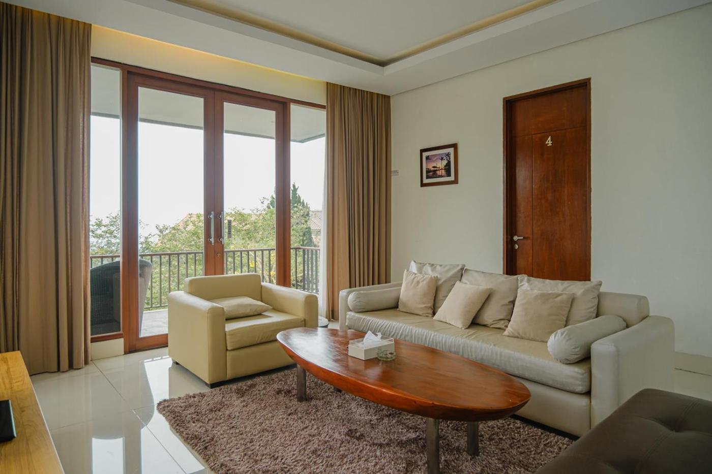 Oyama City View Villa 4 Bedrooms With A Private Swimming Pool Bandung Luaran gambar