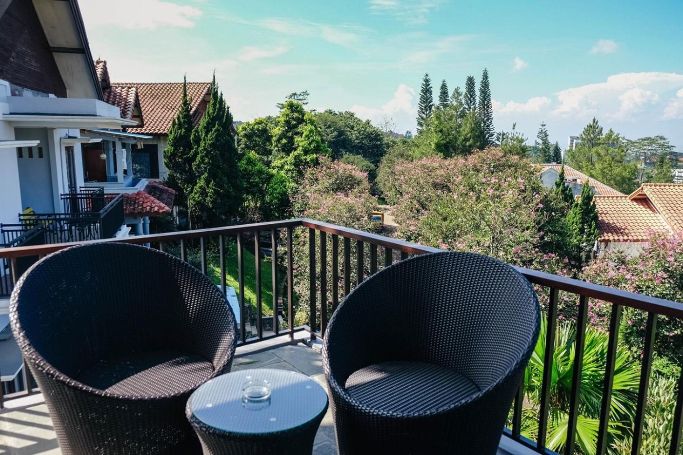 Oyama City View Villa 4 Bedrooms With A Private Swimming Pool Bandung Luaran gambar